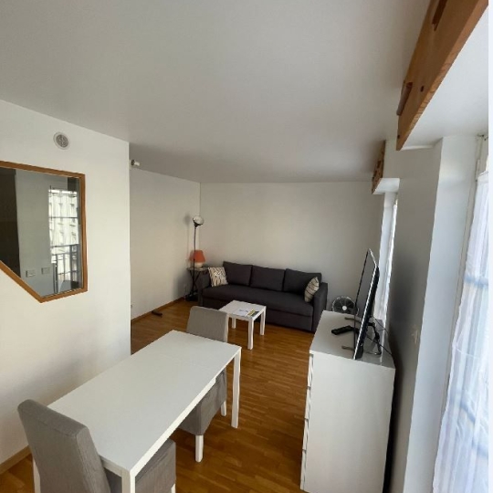  Annonces CHELLES : Apartment | CHARENTON-LE-PONT (94220) | 27 m2 | 1 050 € 