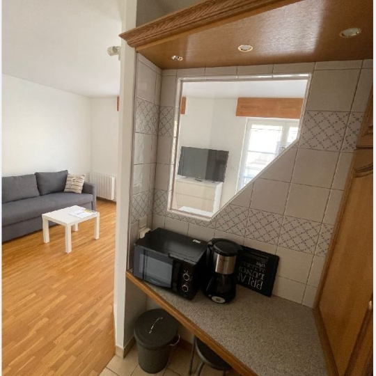  Annonces CHELLES : Apartment | CHARENTON-LE-PONT (94220) | 27 m2 | 1 050 € 