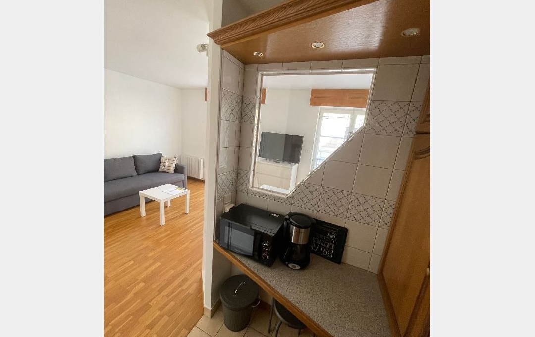 Annonces CHELLES : Apartment | CHARENTON-LE-PONT (94220) | 27 m2 | 1 050 € 