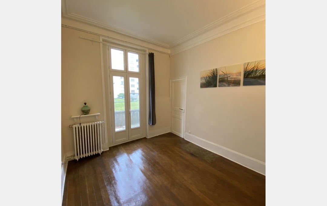 Annonces CHELLES : Appartement | CHARENTON-LE-PONT (94220) | 30 m2 | 1 150 € 